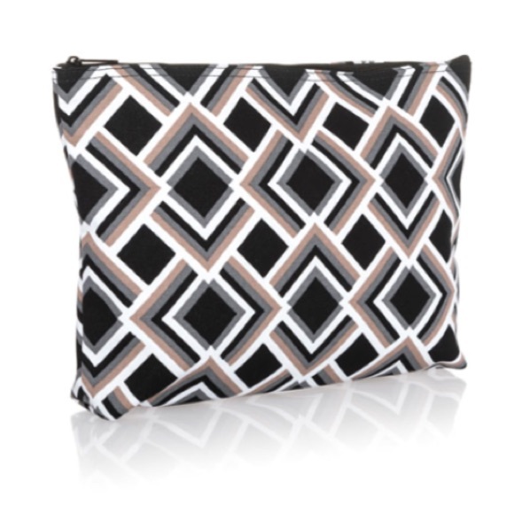 thirty-one Handbags - Zipper Pouch - Deco Diamond